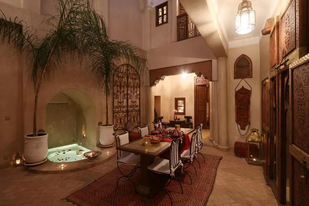 Riad Jaune Safran Entire House-1