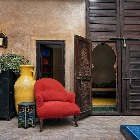 Riad Lapis-Lazuli-2
