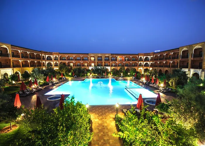 Hotel Jacuzzi: Ennakhil Marrakech Hotel & Spa